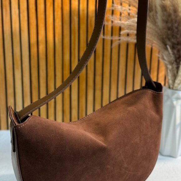 Elegant Shape Bag - Picture 2 of 9